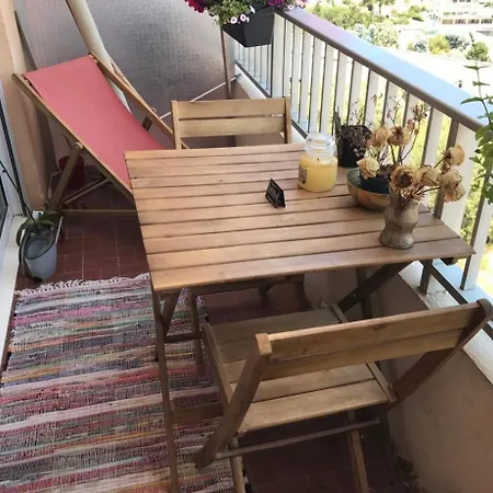 F2 Avec Balcon Vue Apartmán *